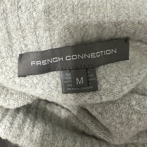 🛍️ French Connection Cozy Extra long Cowl-neck sweater size medium silver gray - Picture 9 of 9